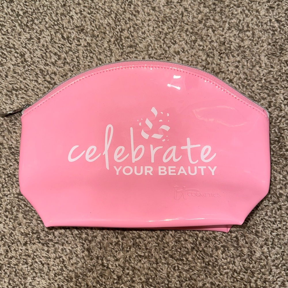 3 FOR $15❗️Pink IT Cosmetics Bag